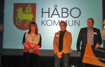 Delar av juryn: kommunalrådet Agneta Hägglund, Eva Carlsson och Per Andersson | Foto: Håbo Marknads AB
