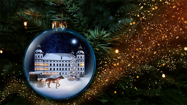 Traditionell julmarknad i storslagen slottsmiljö