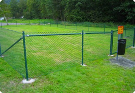 En redan klar hundrastgård någonstans i Sverige