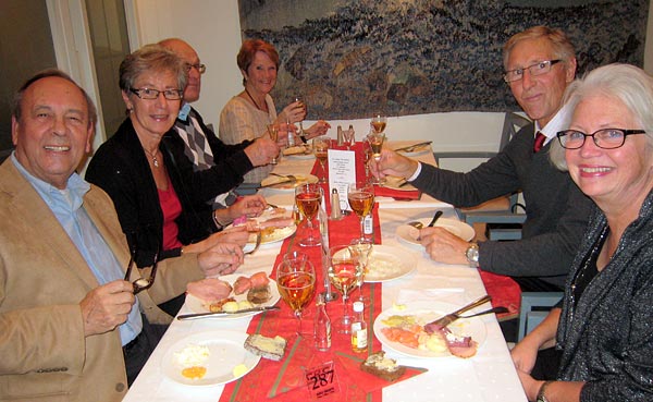 Stämningen var hög vid varje bord | Foto: Bo Hansson
