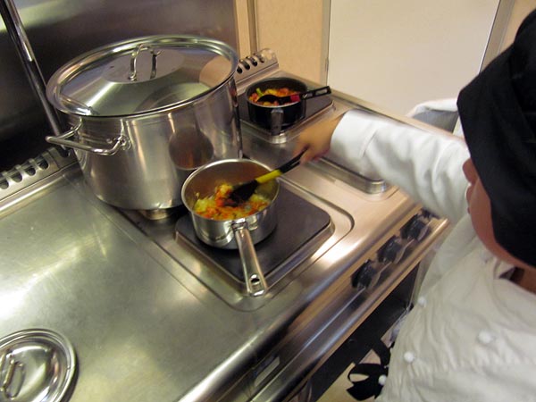 Anton, kock för dagen, på Ellensborgs förskola