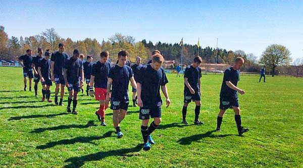 Tjugo minuter kvar till avspark mot Södra Trögd | Foto: Knarrbacken FC